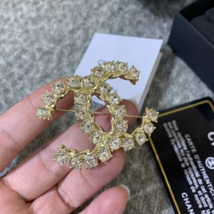 Chanel Crystals CC Gold Metal Brooch
