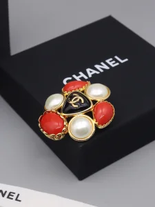 Chanel Gripoix Pearl CC Brooch