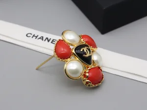 Chanel Gripoix Pearl CC Brooch