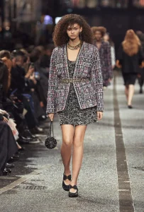Chanel Leather and Chain Belt Black