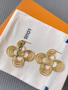 Louis Vuitton LV Breeze Earrings